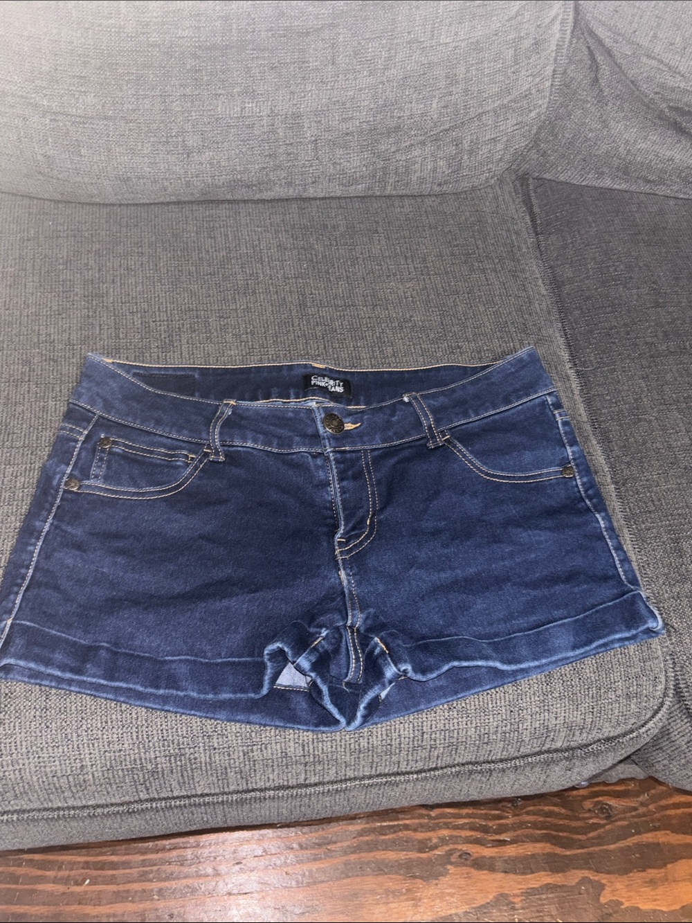 Celebrity Pink Dark Wash Stretch Denim Shorts Size 11